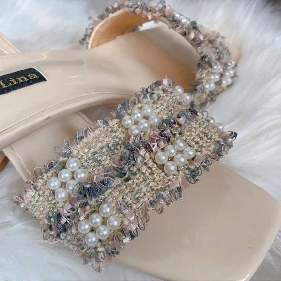 Tweed with Pearl Vintage Triangle Heel Sandal - Picture 3 of 7